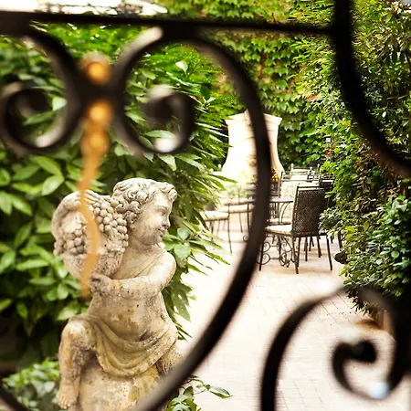 Hotel De Varenne París