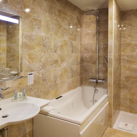 Hotel De Varenne 4*