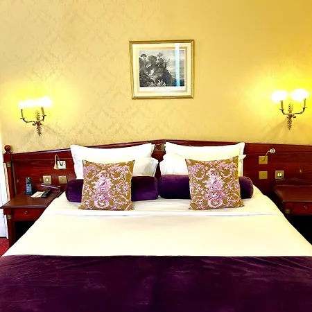 オテル ドゥ ヴァレンヌ 4* パリ