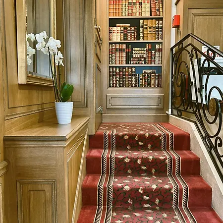 オテル ドゥ ヴァレンヌ 4* パリ