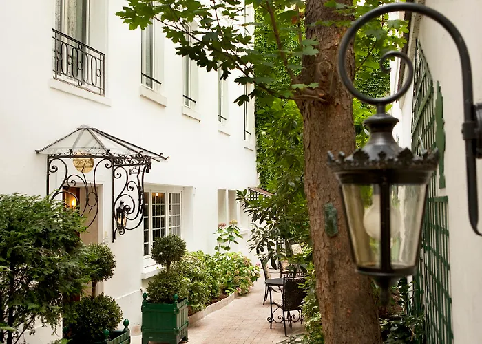 Hotel De Varenne 4*