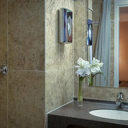 Hotel De Varenne 4*