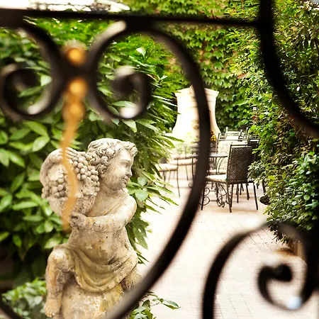 Hotel De Varenne Paris